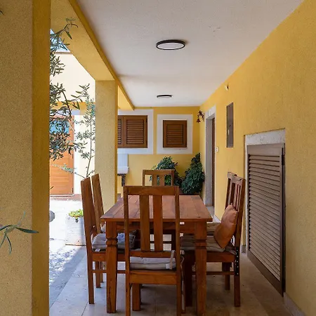 Schoene Bei Rovinj Mit Privatem Pool