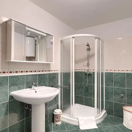 度假居 Schoene Bei Rovinj Mit Privatem Pool