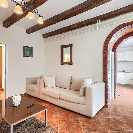 度假居 Schoene Bei Rovinj Mit Privatem Pool *
