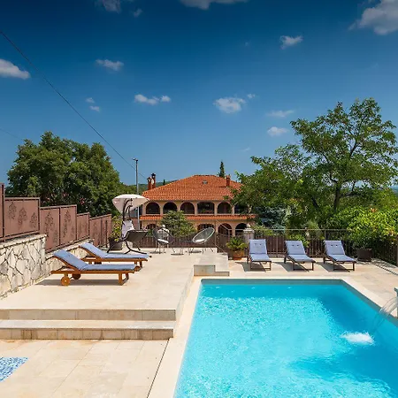 Schoene Bei Rovinj Mit Privatem Pool * Rovinjsko Selo
